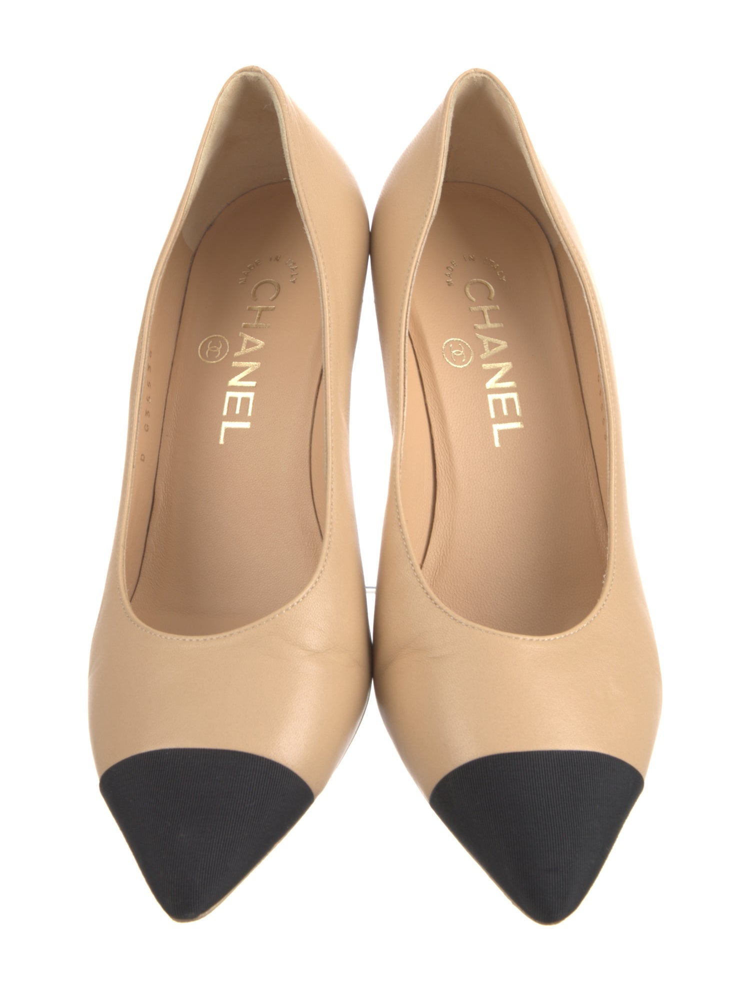 Chanel 2020 Interlocking CC Logo Pumps